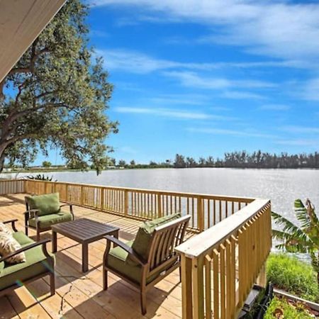 Lake House Unit 1 By Pmi Davie Exterior photo